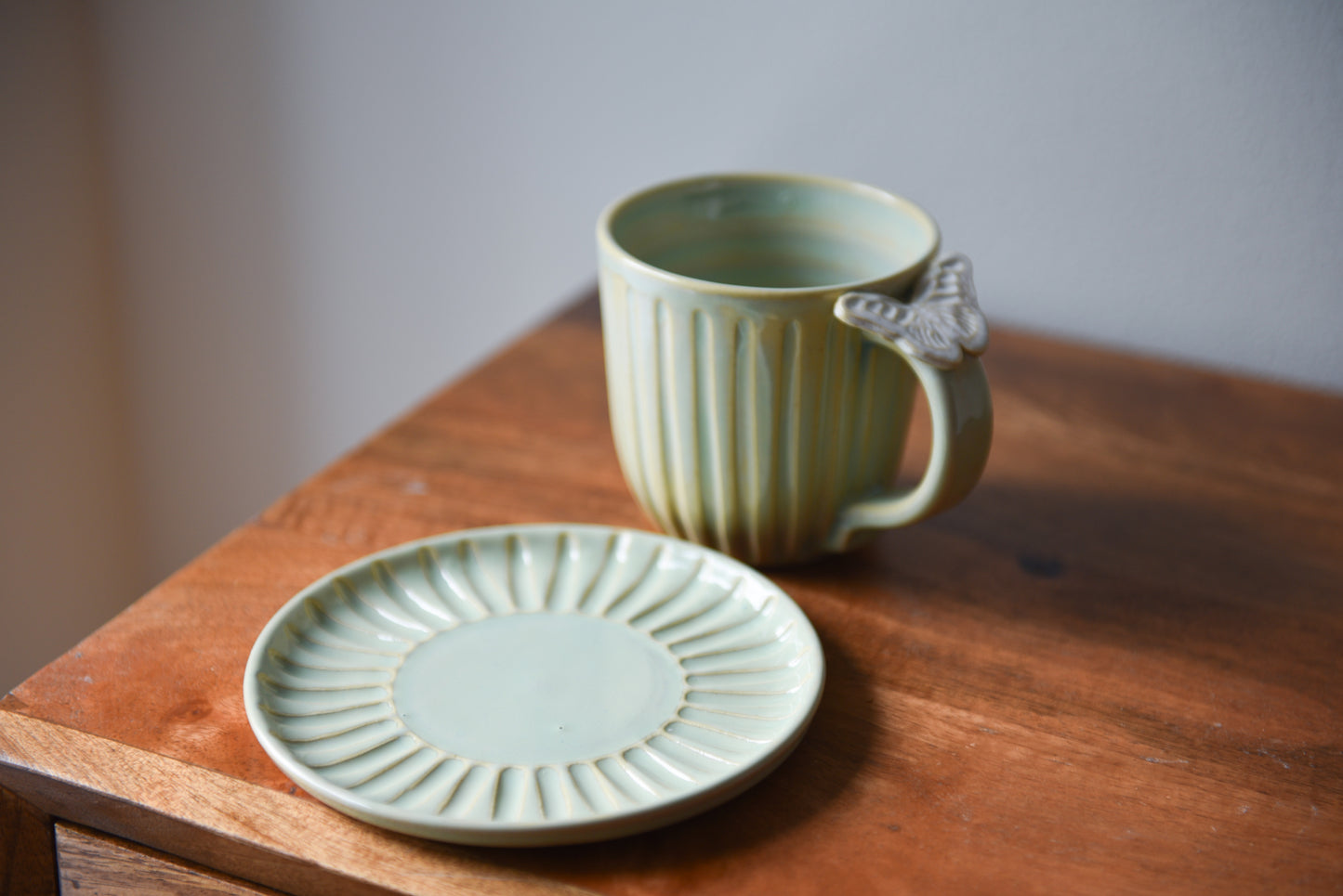 Carved plate - green