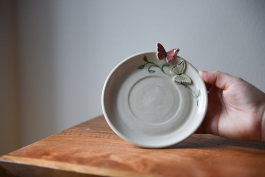 Butterfly plate