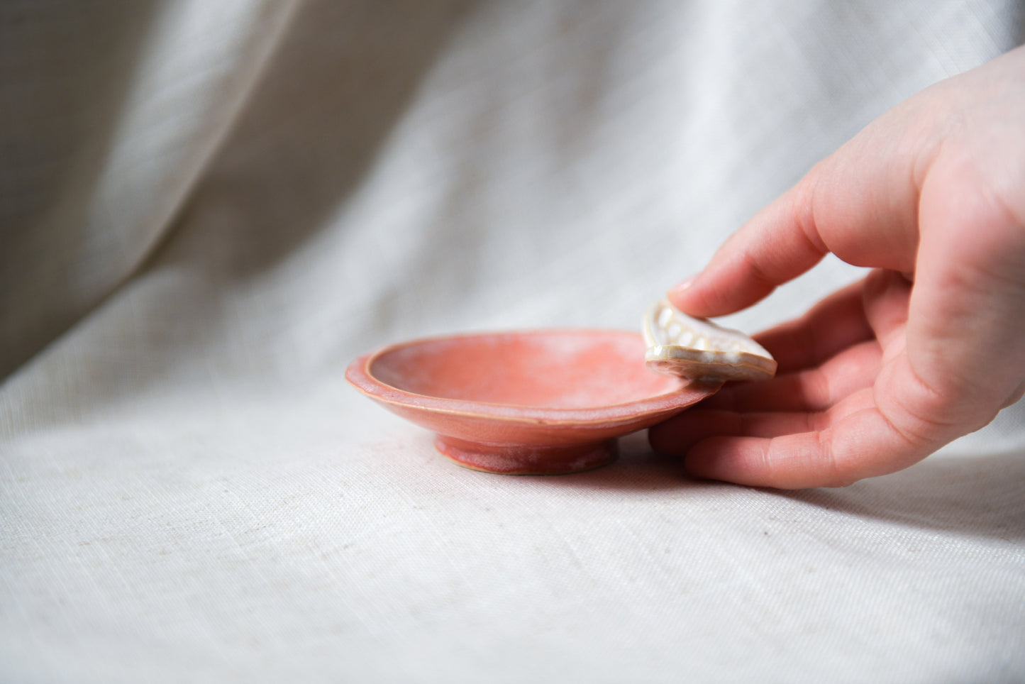 Butterfly ring dish - pink