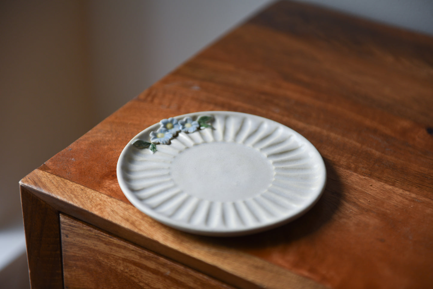 Blue flowers plate