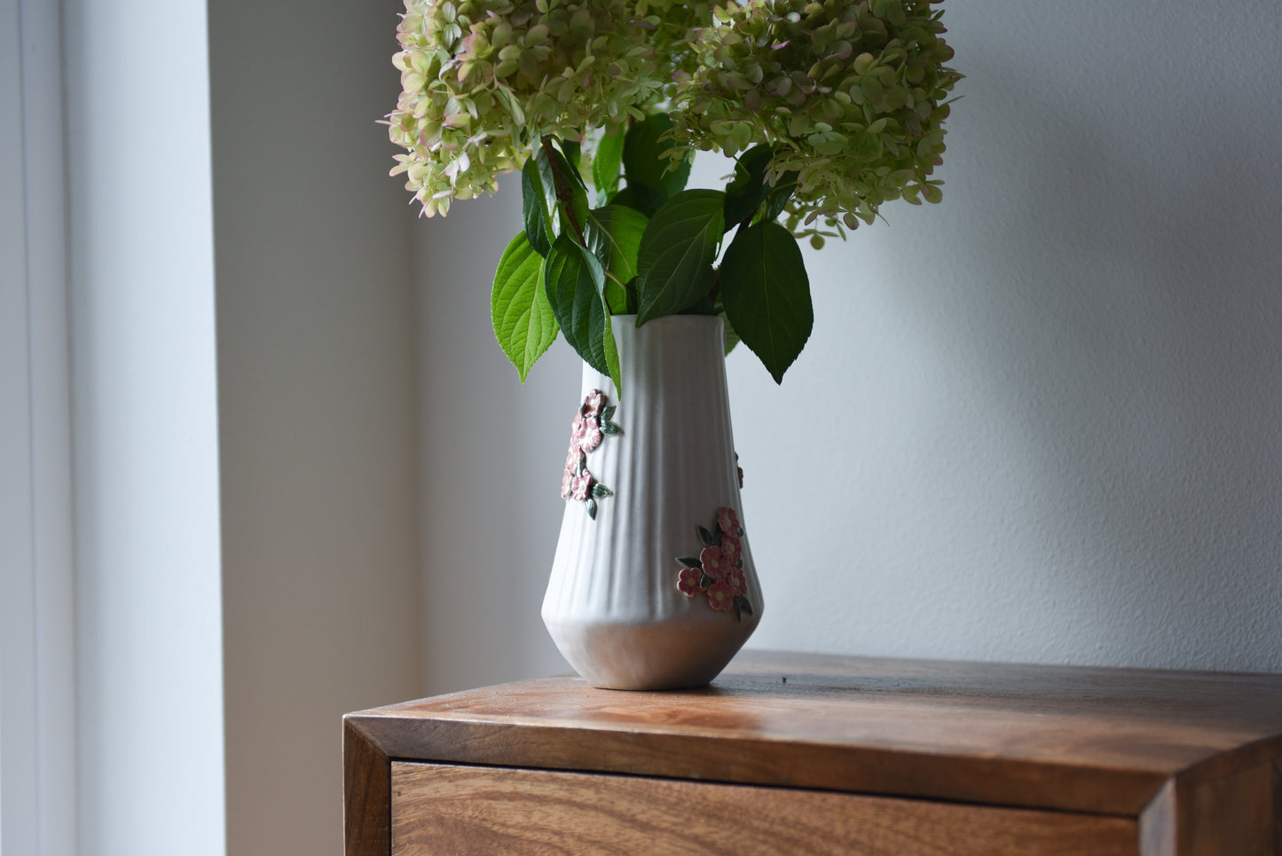Pink flowers Vase