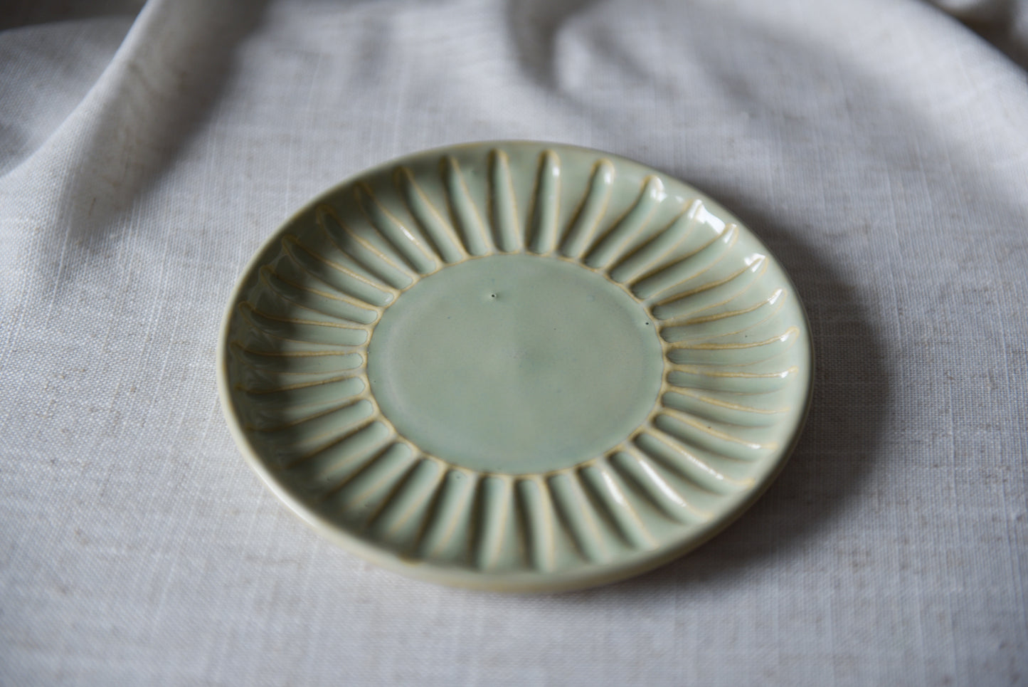 Carved plate - green