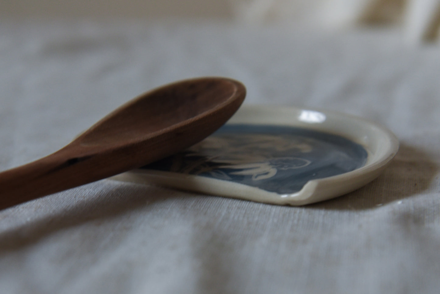 Blue Daisy Spoon Rest